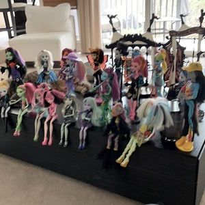 Monster High Dolls lot 21